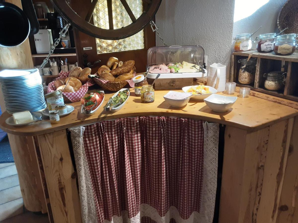 Dinkelsbühl Gasthaus Dollinger מראה חיצוני תמונה