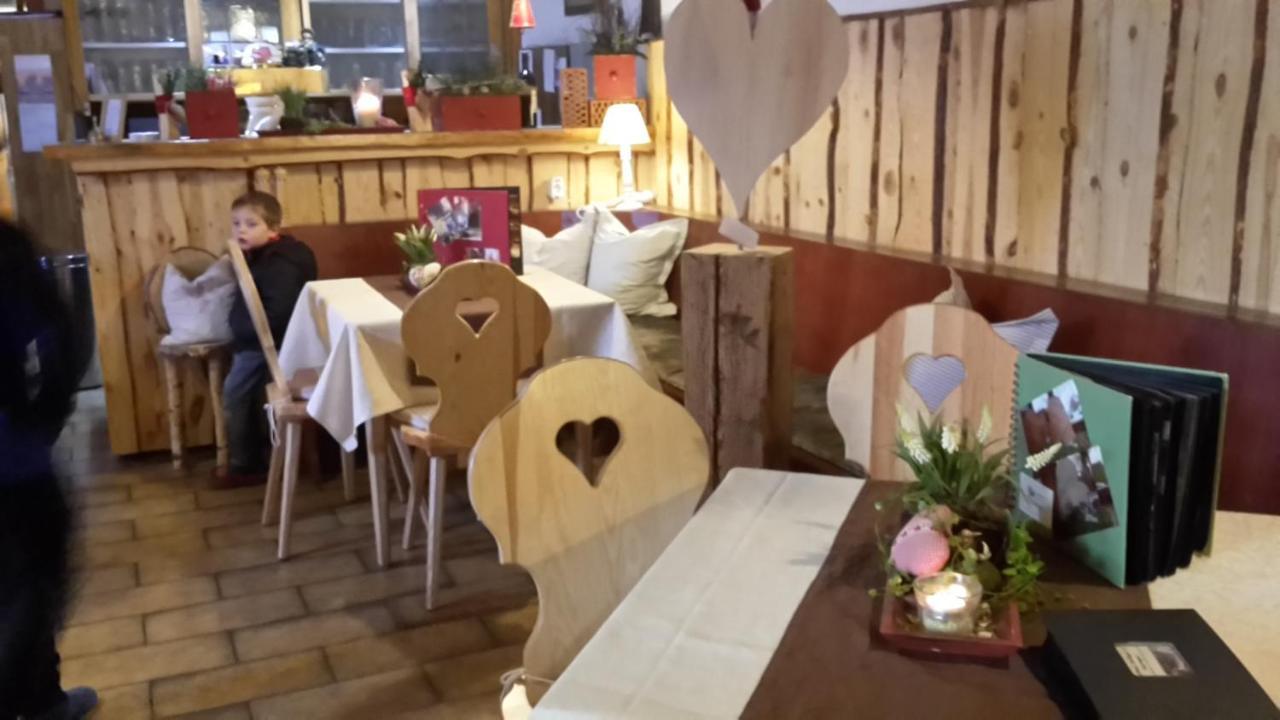 Dinkelsbühl Gasthaus Dollinger מראה חיצוני תמונה